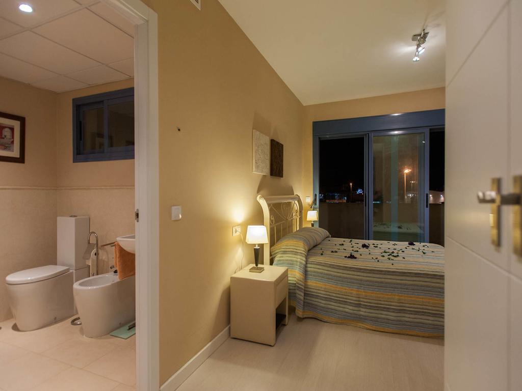 Livingtarifa Apartamento La Isla Apartment Luaran gambar