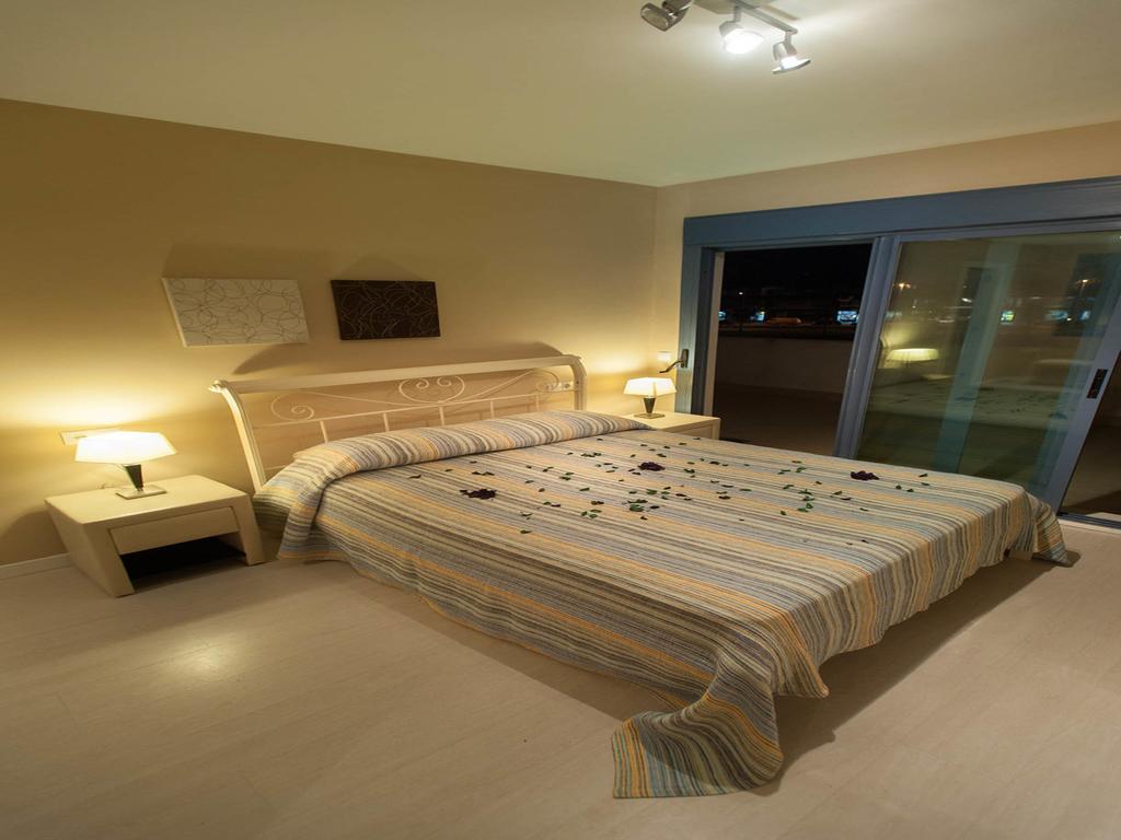 Livingtarifa Apartamento La Isla Apartment Luaran gambar